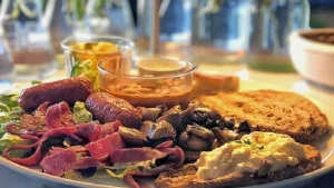 انواع غذا‌های کافه‌ای
